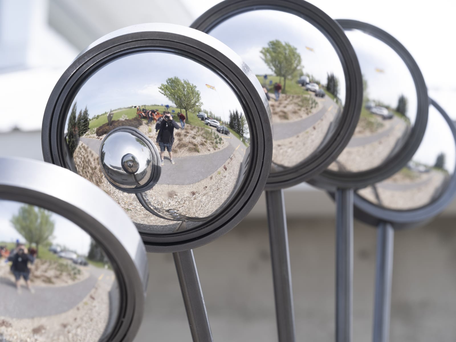 Ryan Van Der Hout, Optical Device ( Mirror Mirror ), 2022