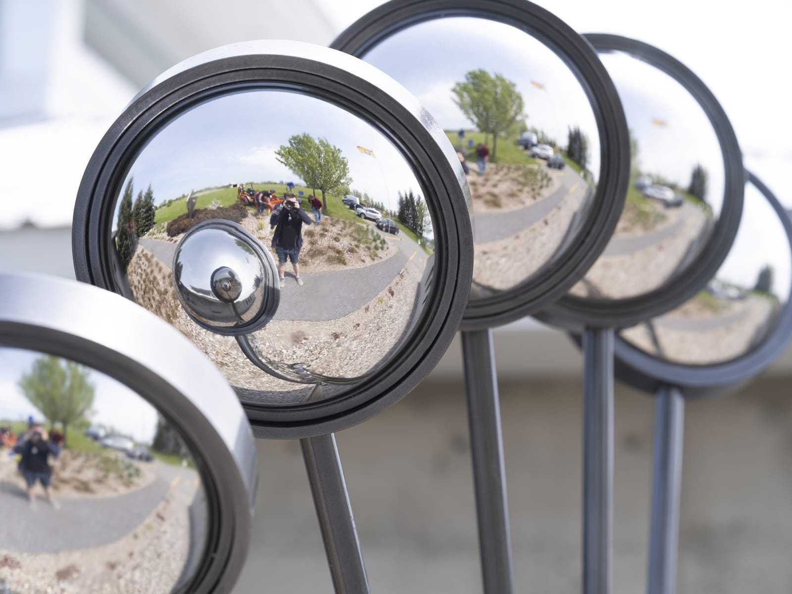 Ryan Van Der Hout, Optical Device ( Mirror Mirror ), 2022