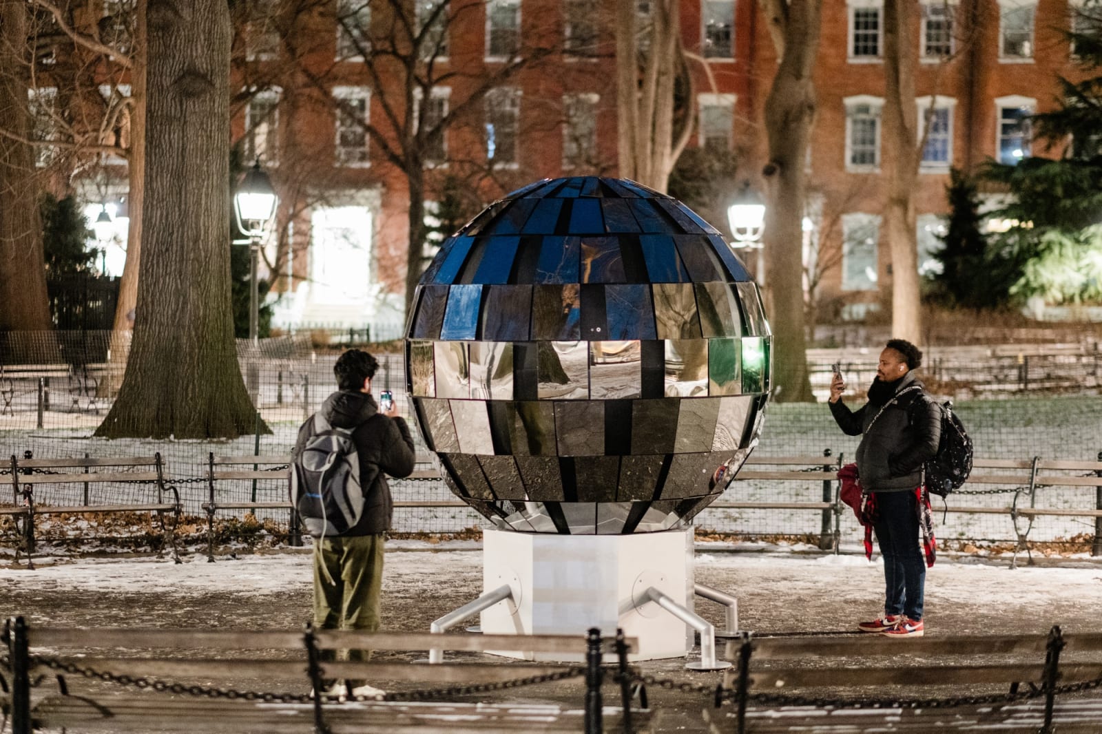 Ryan Van Der Hout, To Reflect Everything :: Washington Sq. Park, 2025