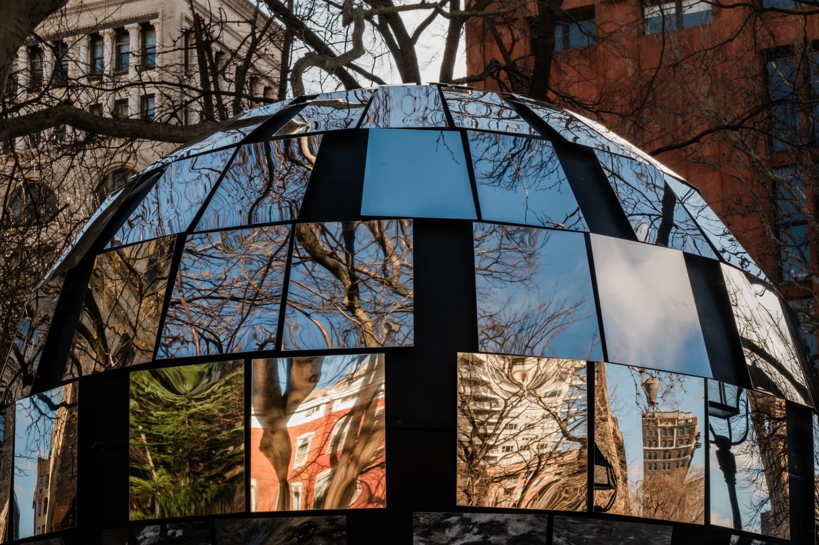 Ryan Van Der Hout, To Reflect Everything :: Washington Sq. Park, 2025