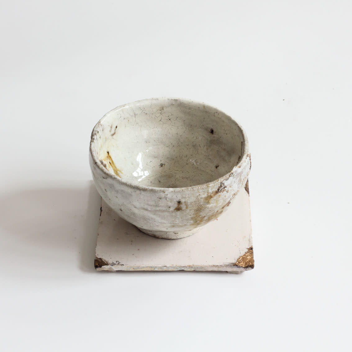 Akiko Hirai, 42 tea 1. Kohiki Tea Bowl with Delft Tile 1