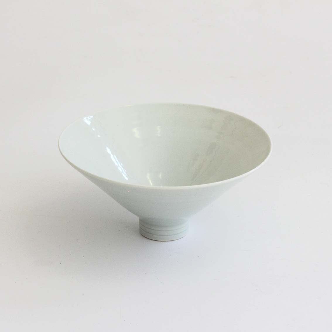 Robyn Hardyman, RH35 small bowl in celadon