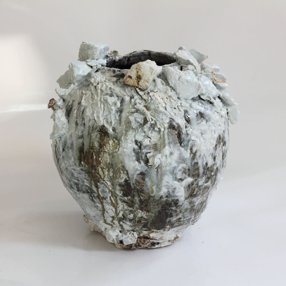 Akiko Hirai, 71. Moon Jar