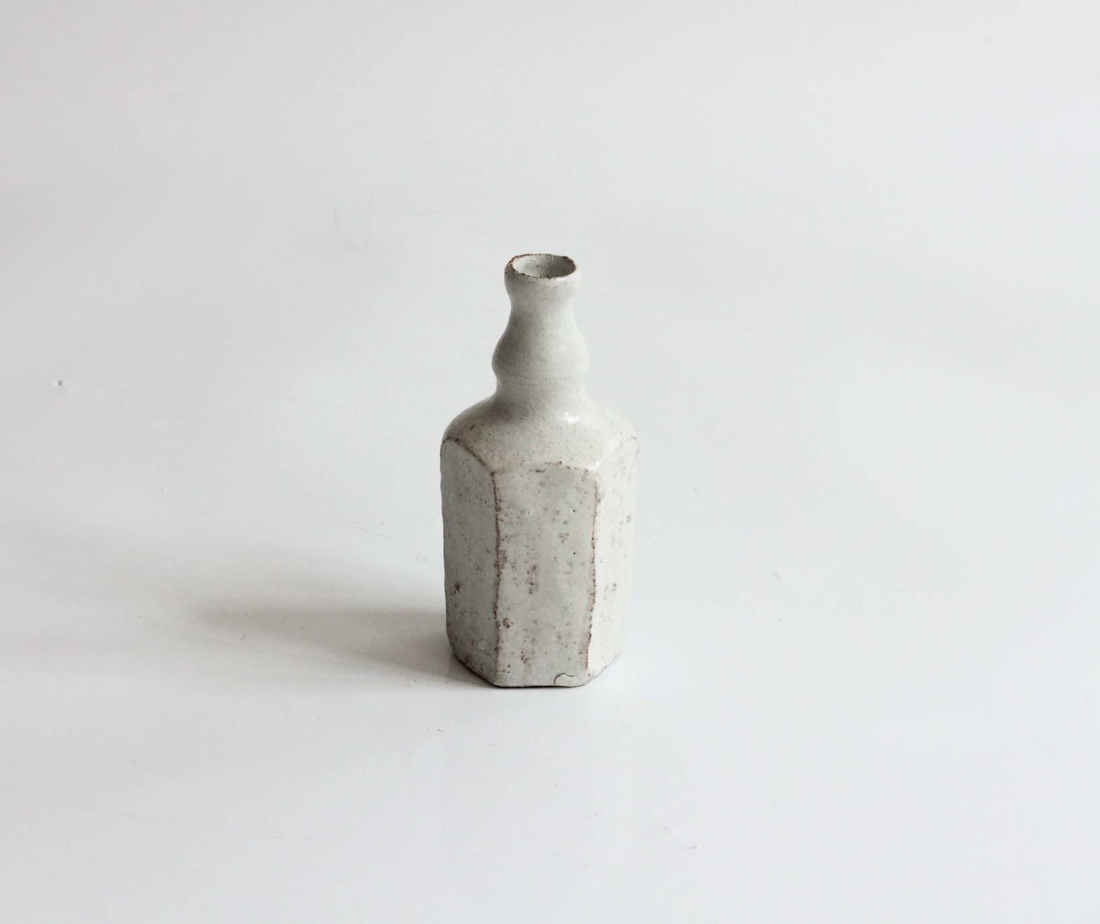 Akiko Hirai, 2a. Still Life Bottle White Short
