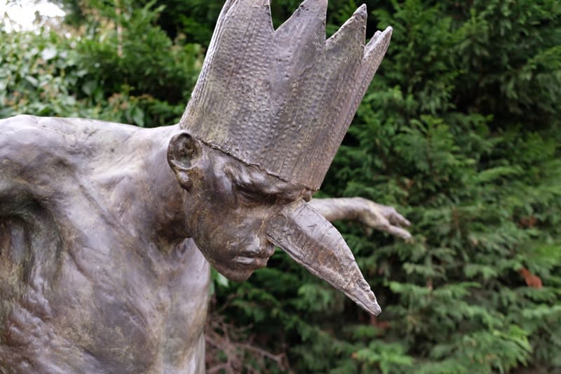 Beth Carter, King of Birds II