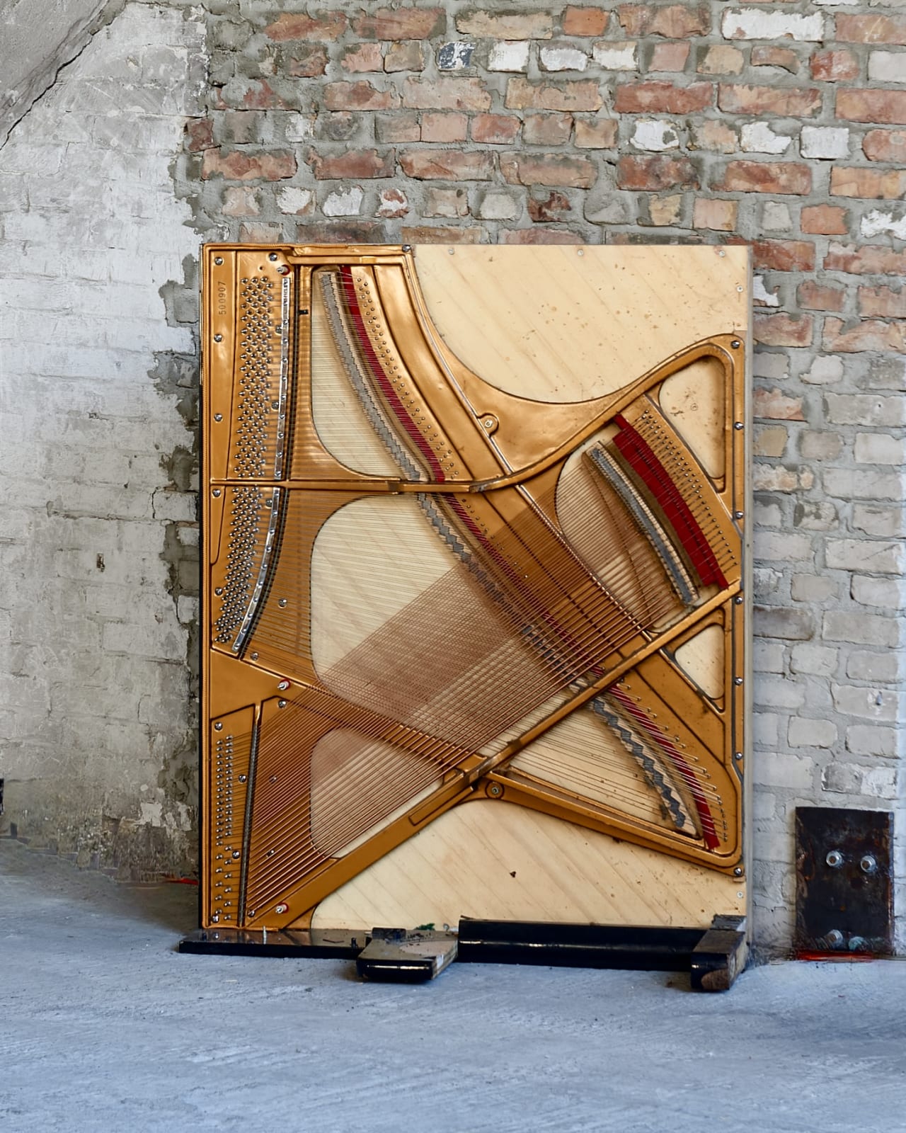 Gozié Ojini, untitled (130kg) , 2025