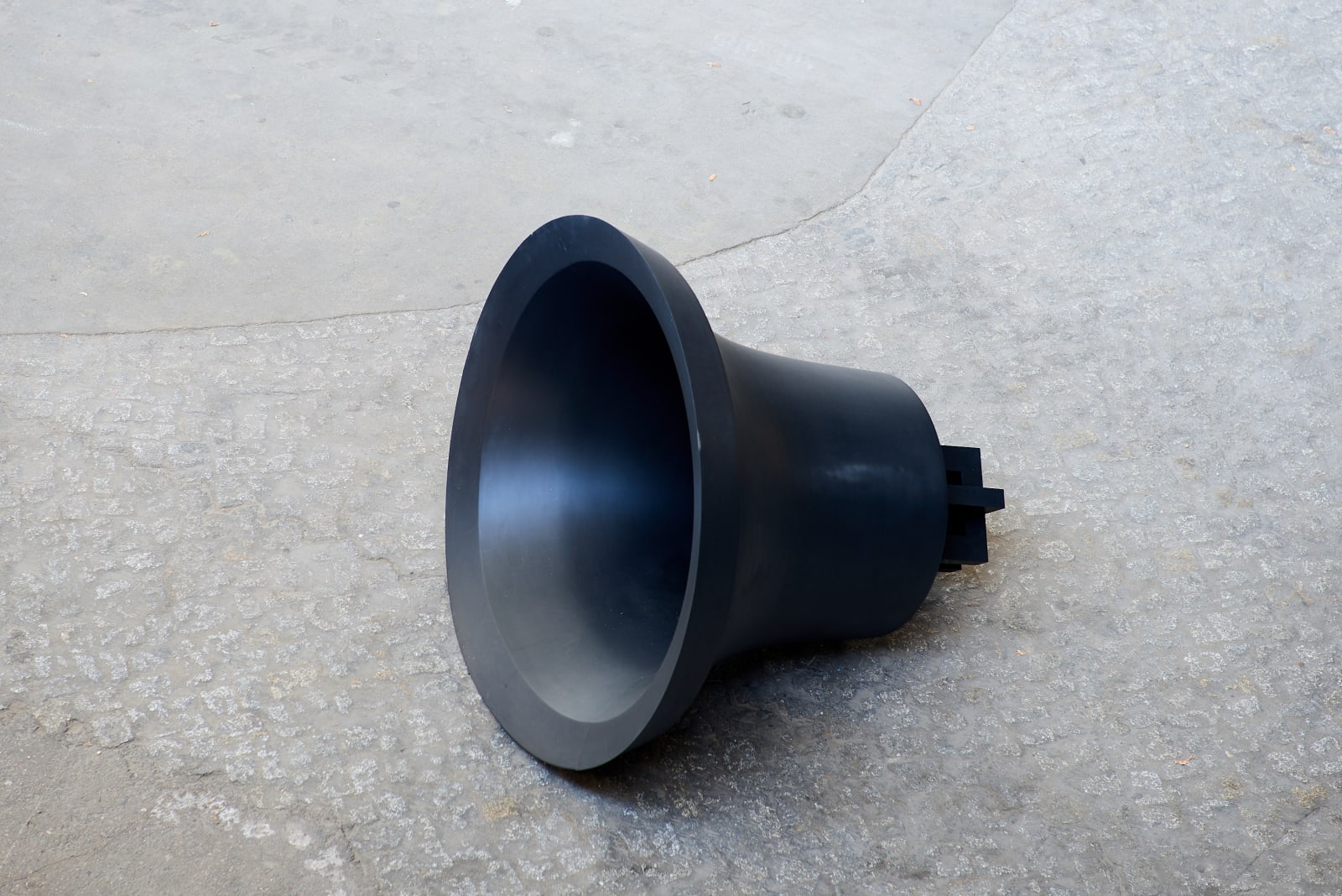 Lukas Heerich, Glocke, 2022