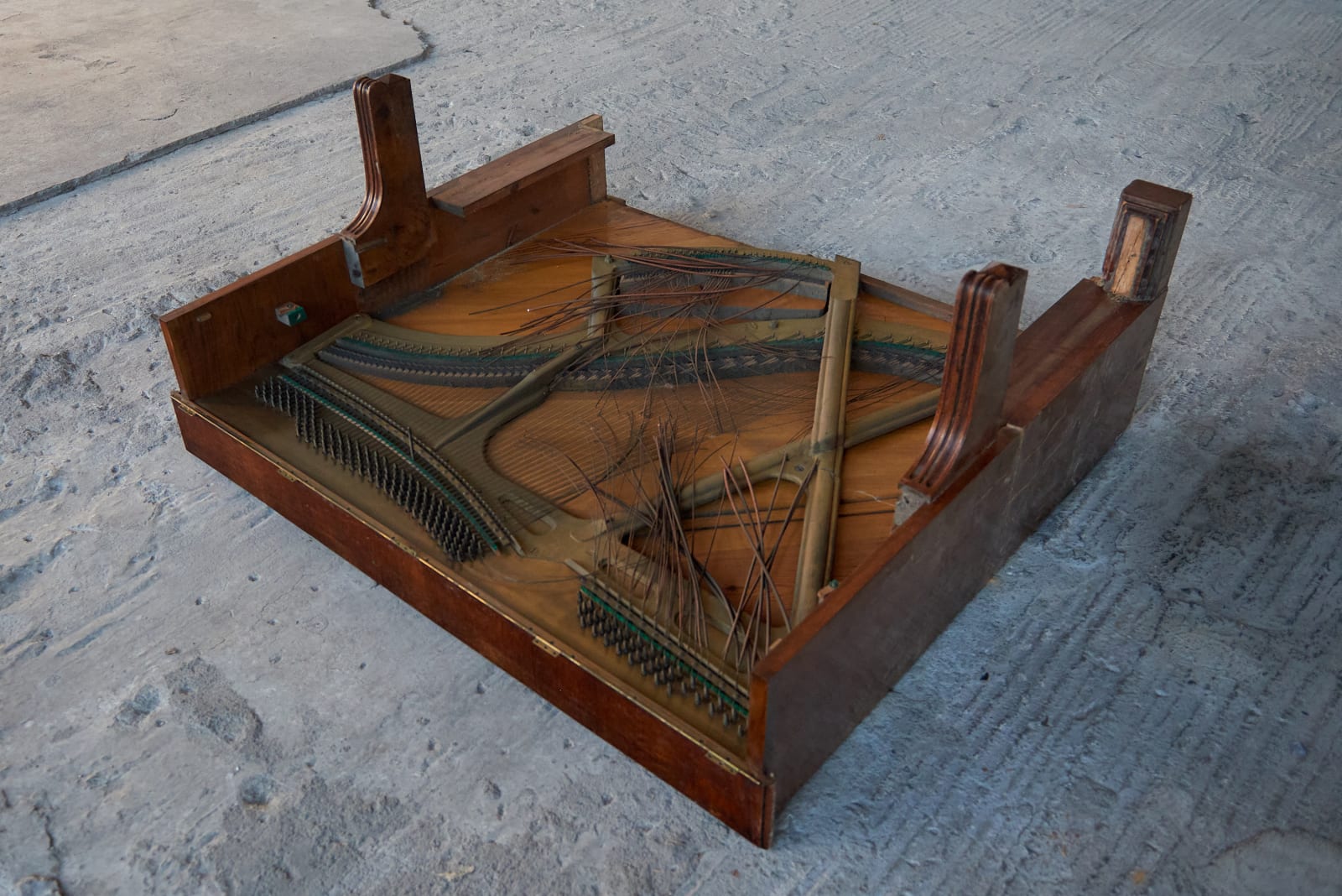 Gozié Ojini, untitled (110kg), 2025