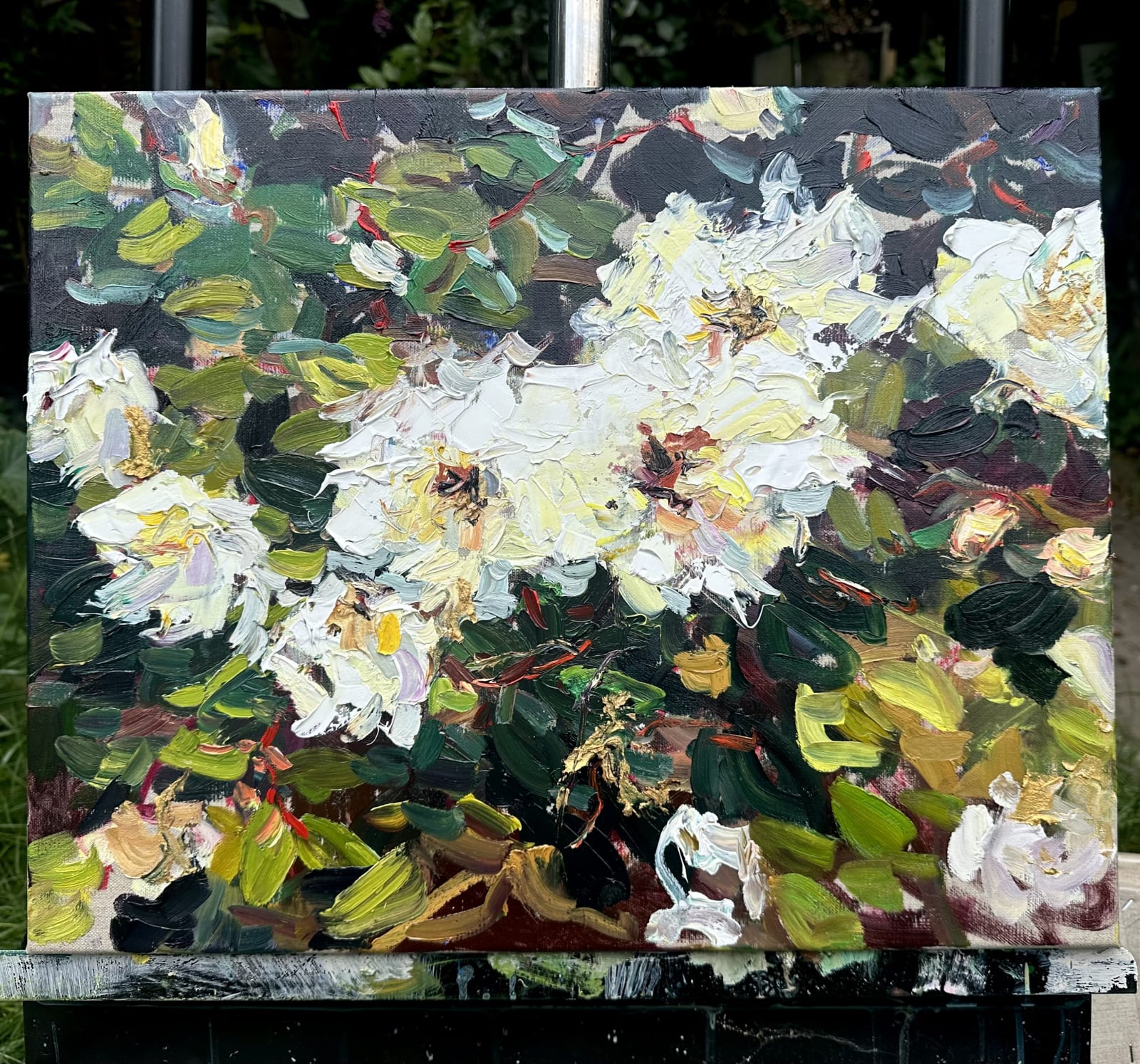 Lilia Orlova-Holmes, White roses, 2024