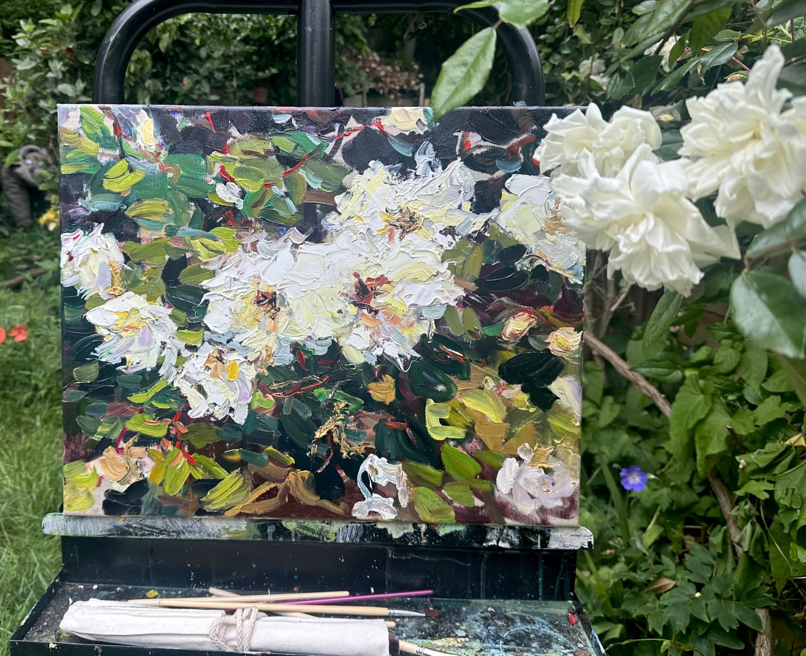 Lilia Orlova-Holmes, White roses, 2024