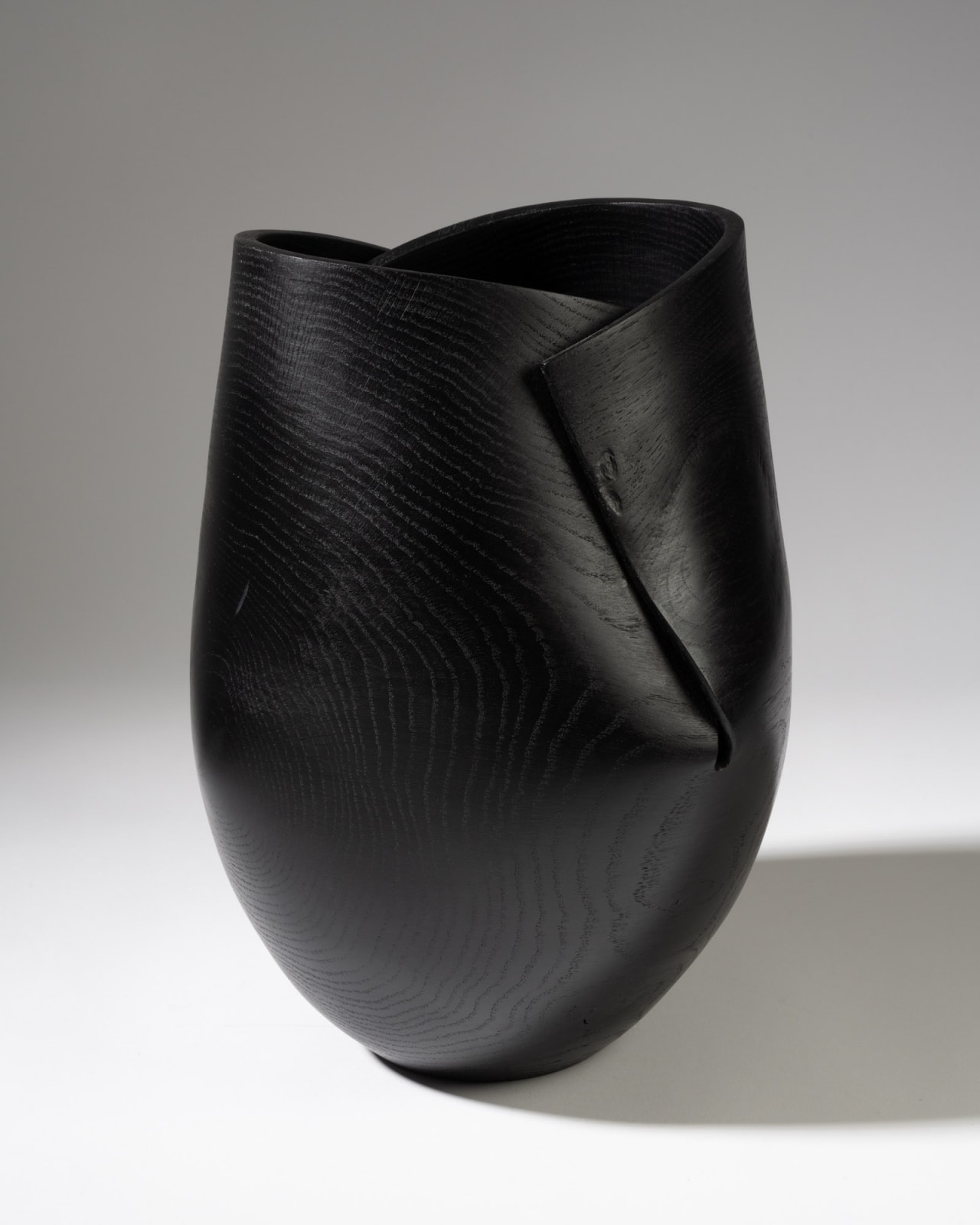 Alan Meredith, Dearcán Dubh, 2024