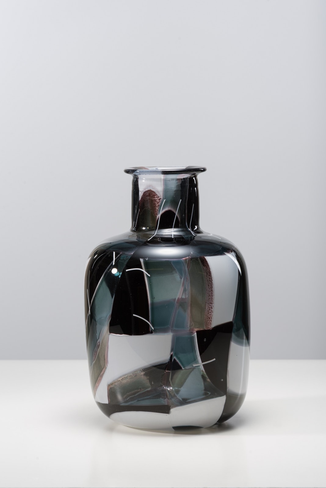 Scott Benefield, Achromic Bottle III