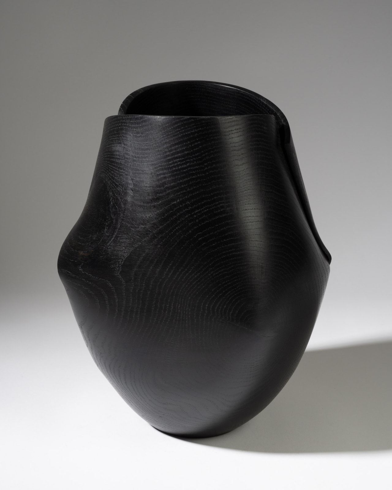 Alan Meredith, Dearcán Dubh, 2024