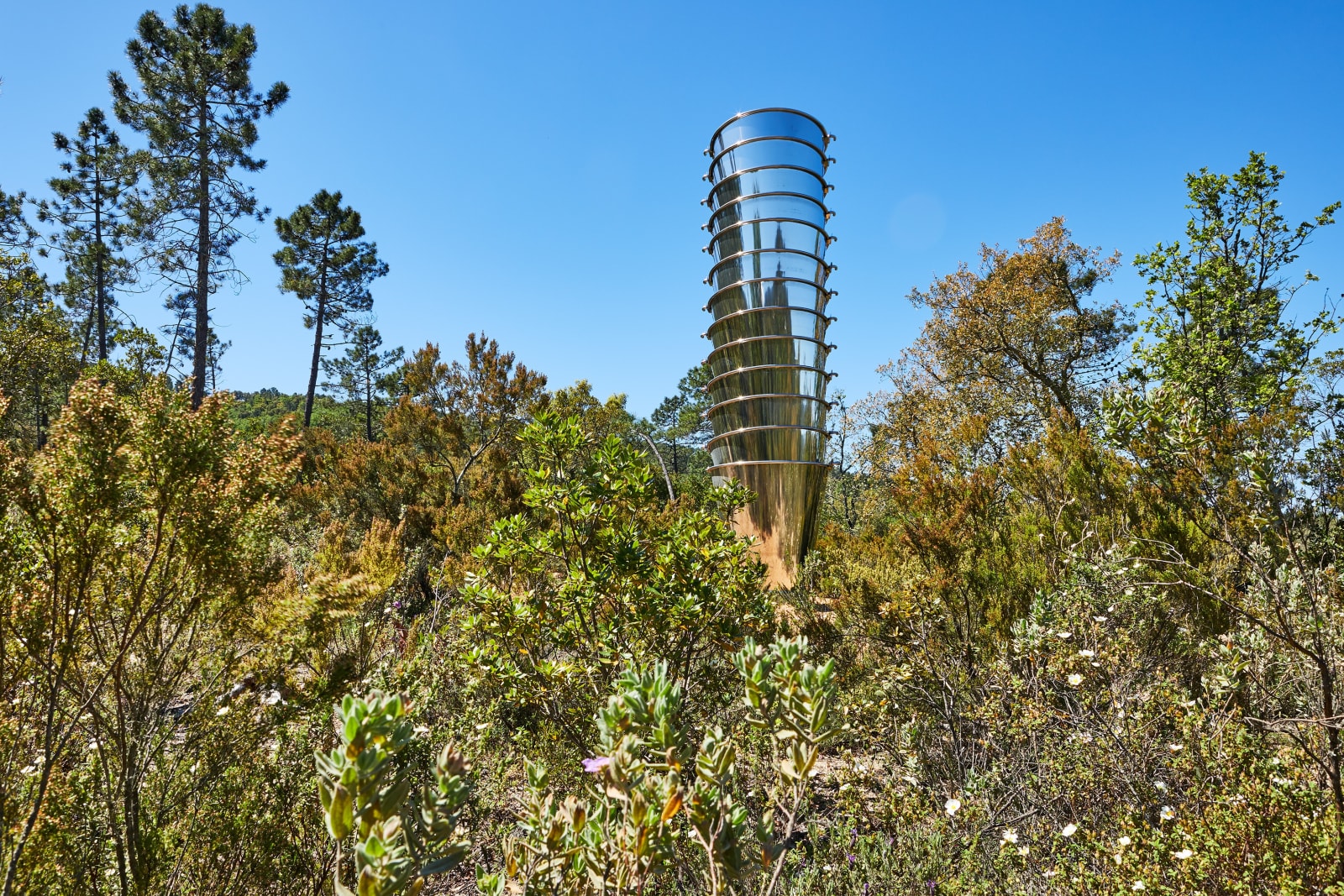 Subodh Gupta, A Giant Leap of Faith, 2006