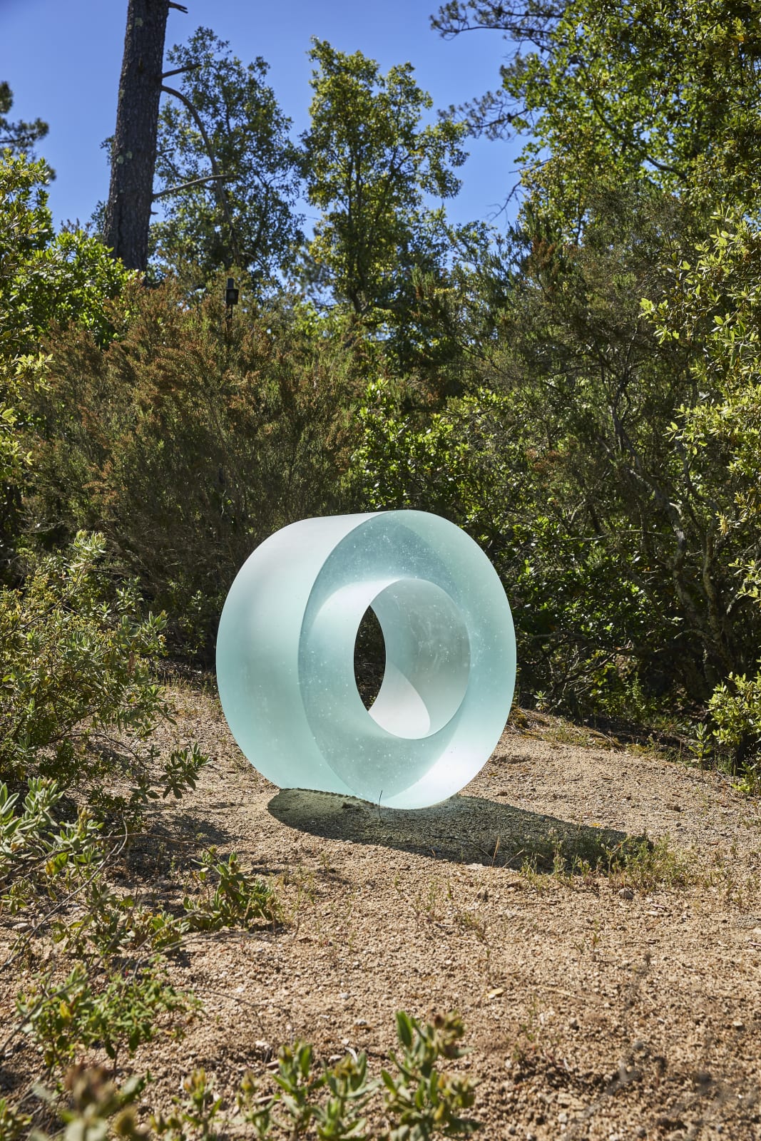 Ann Veronica Janssens, Blue Glass Roll 405/2, 2019