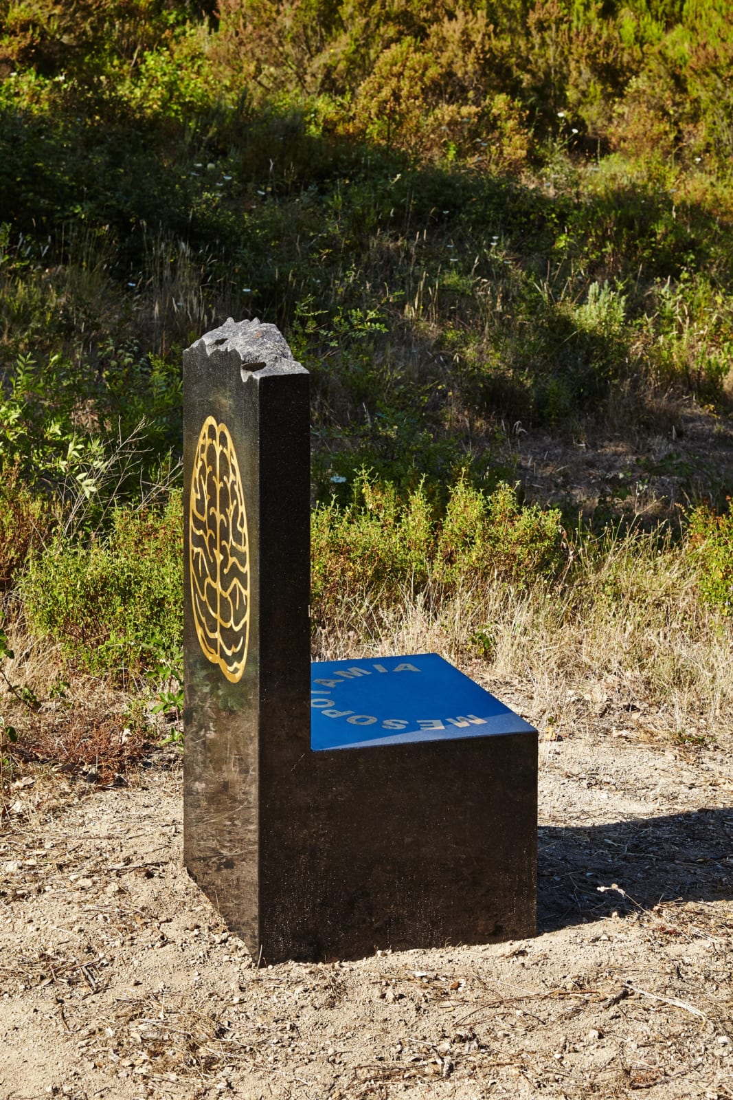 Anne et Patrick Poirier, Trône Mesopotamia, 2015