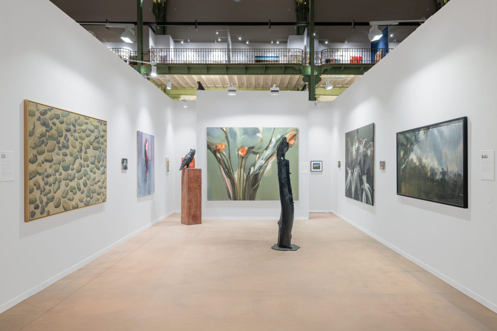 Vue d'exposition Art Paris 2025 Roland Cognet Henri Cueco Tania Mouraud Milène Sanchez Oeuvre d'art art contemporain sculpture