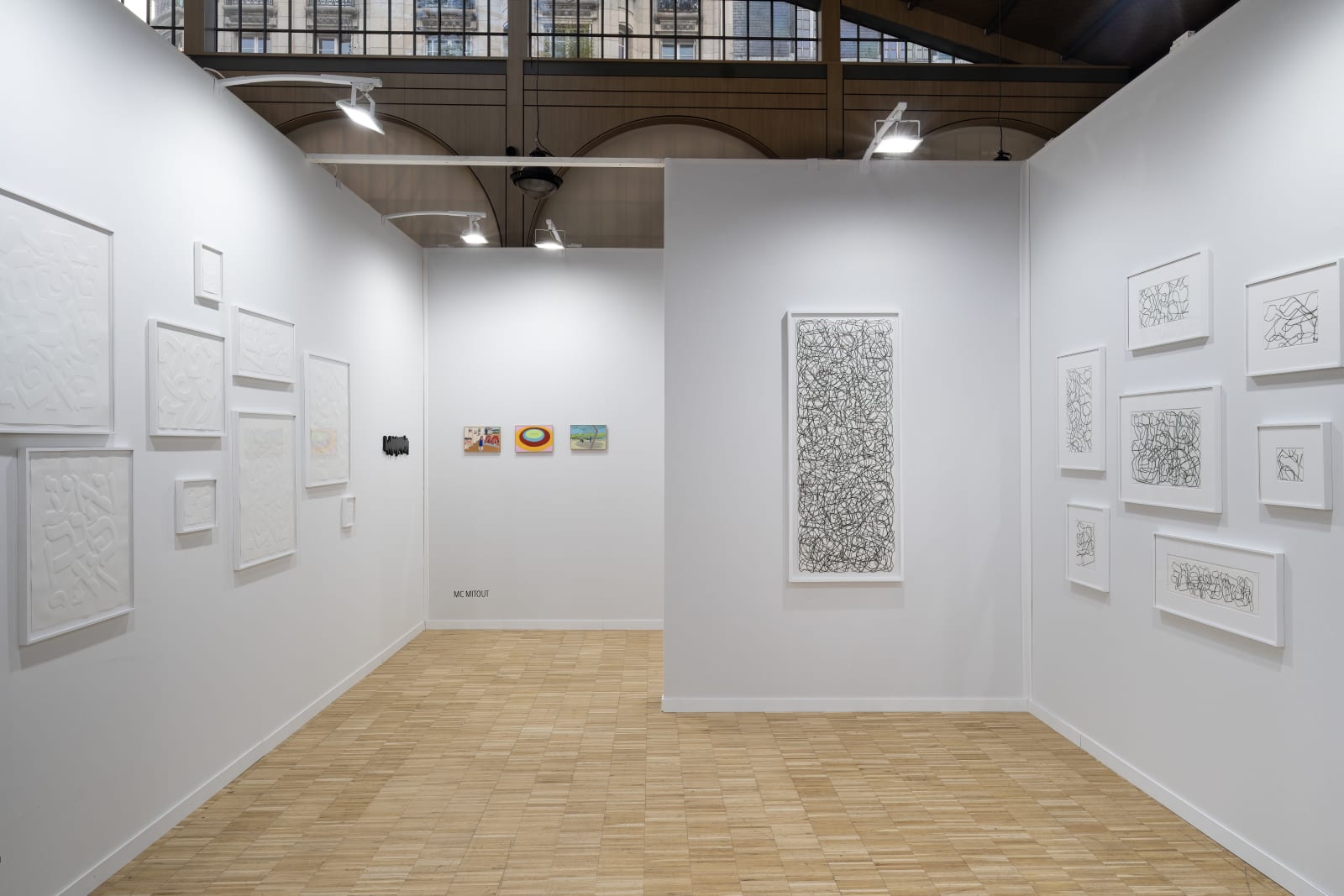 Vue d'exposition Drawing Now Paris 2025 Léo Dorfner Delphine Gigoux-Martin MC Mitout Tania Mouraud oeuvres d'art