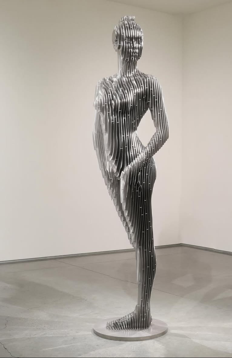 Julian Voss-Andreae, Irazu - Life size, 2025