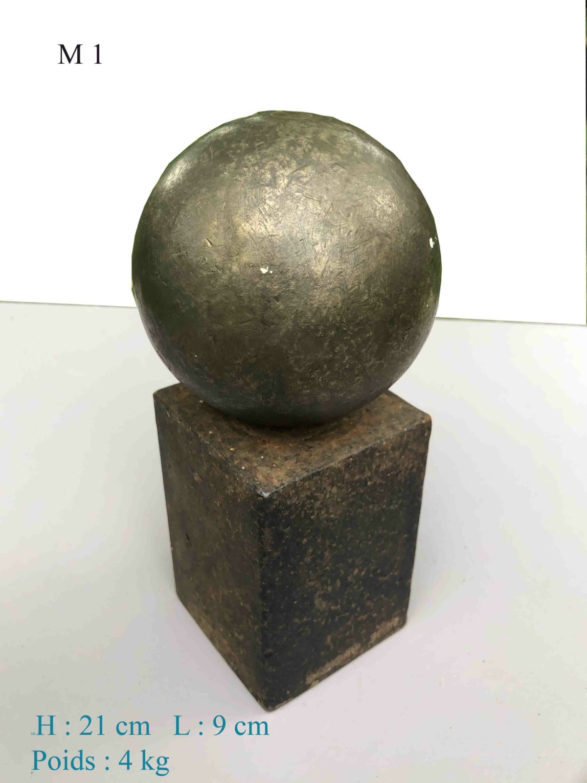 Jean-Philippe Baudry, M1 socle acier sphère bronze