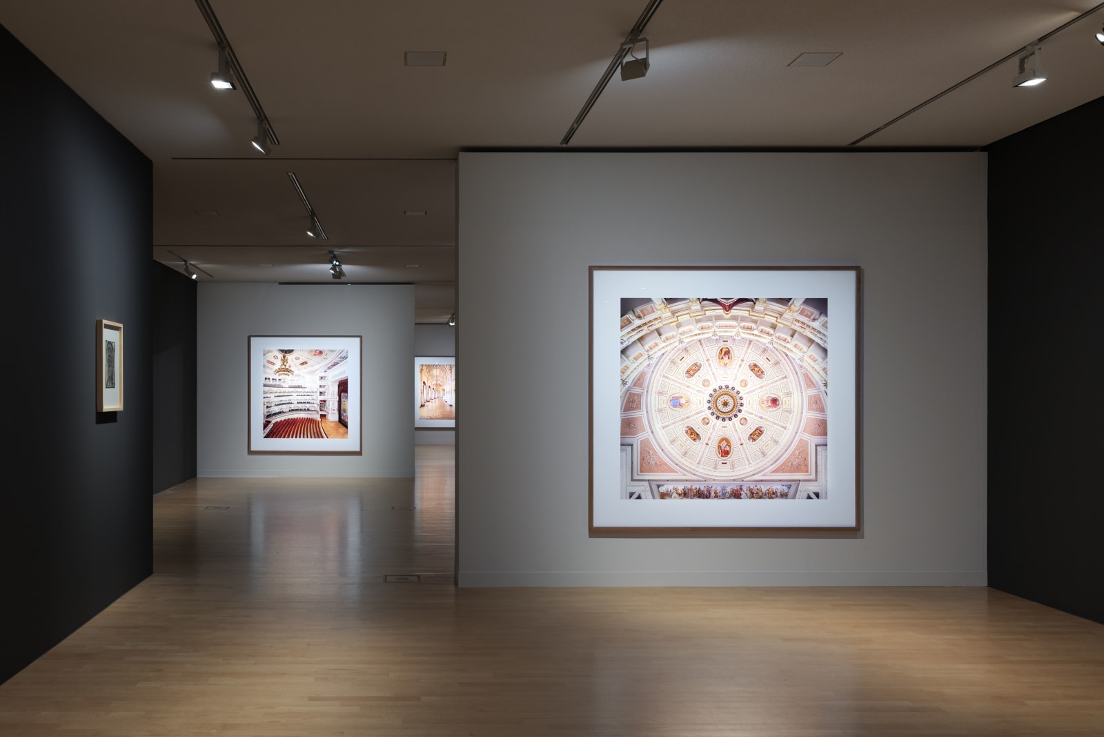 installation view of Kontexte. Eine Dresdner Reflexion, 2024, photo: Klemens Renner.