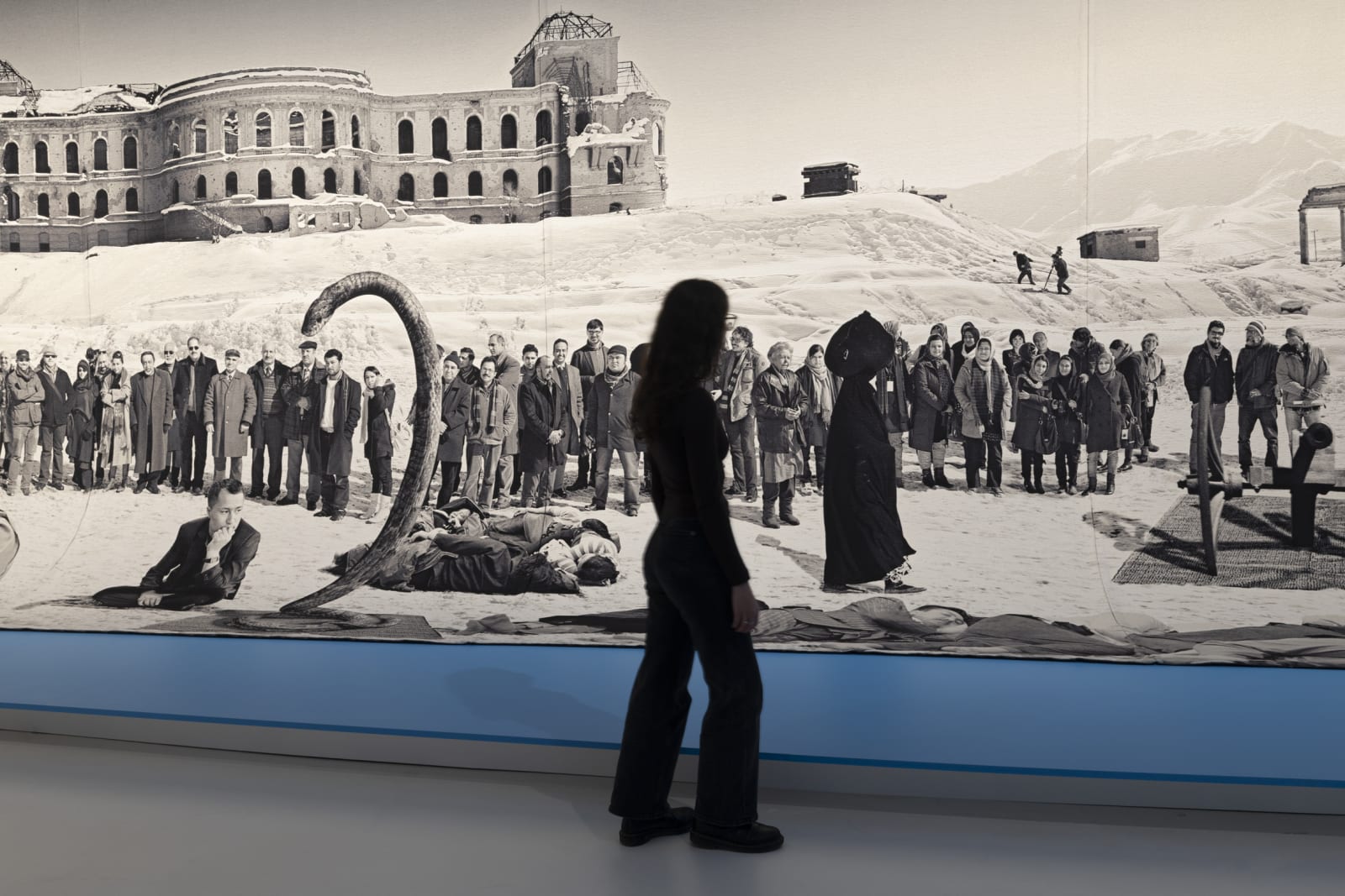 Installation view “Times in Tapestry”, mudac, Lausanne, 2025. Photo: Marie Humair © Goshka Macuga, VG Bild-Kunst Bonn 2025