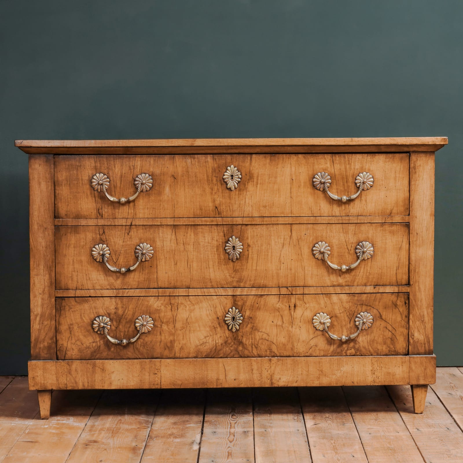 18TH CENTURY WALNUT LOUIS XVI COMMODE