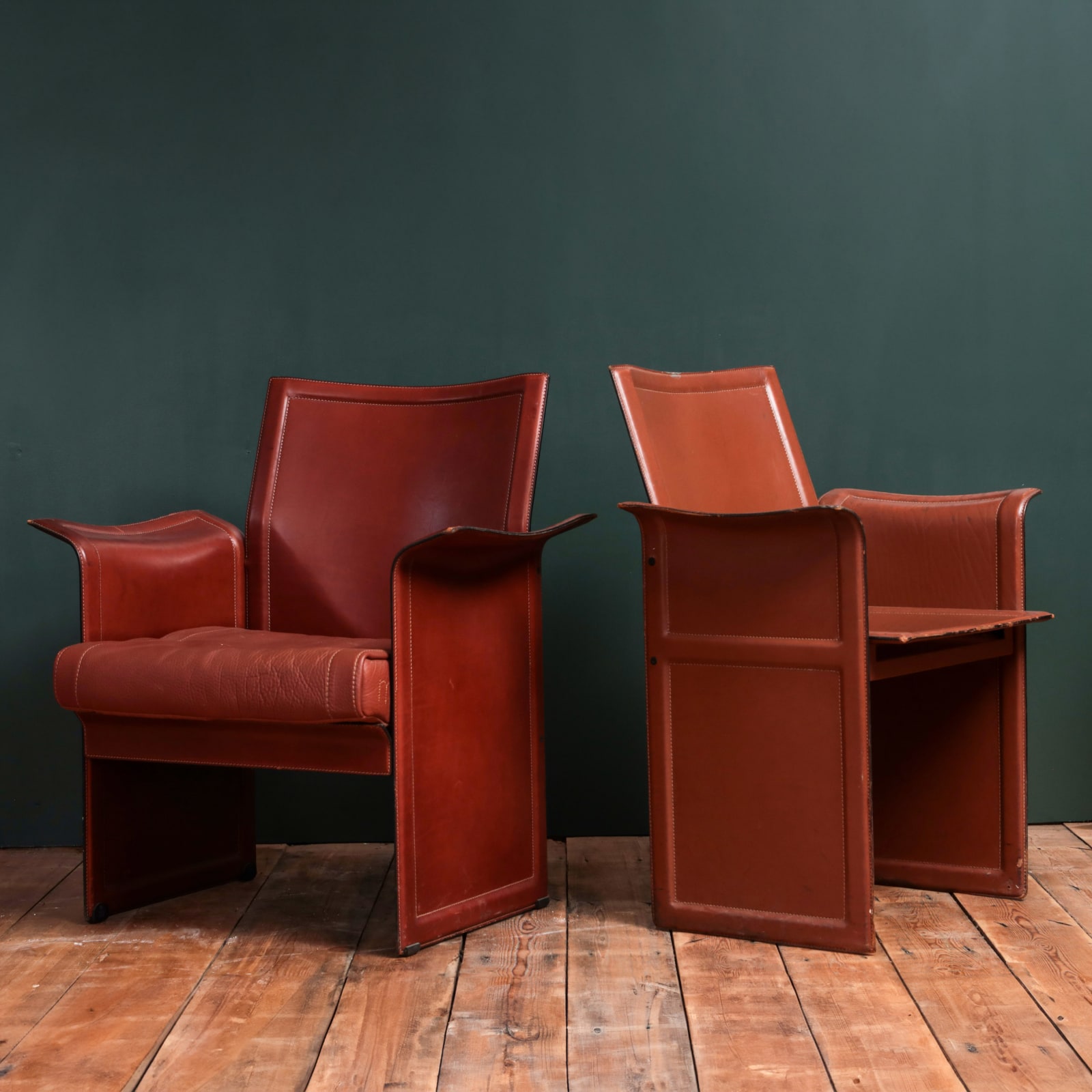 20TH CENTURY ITALIAN CHAIRS