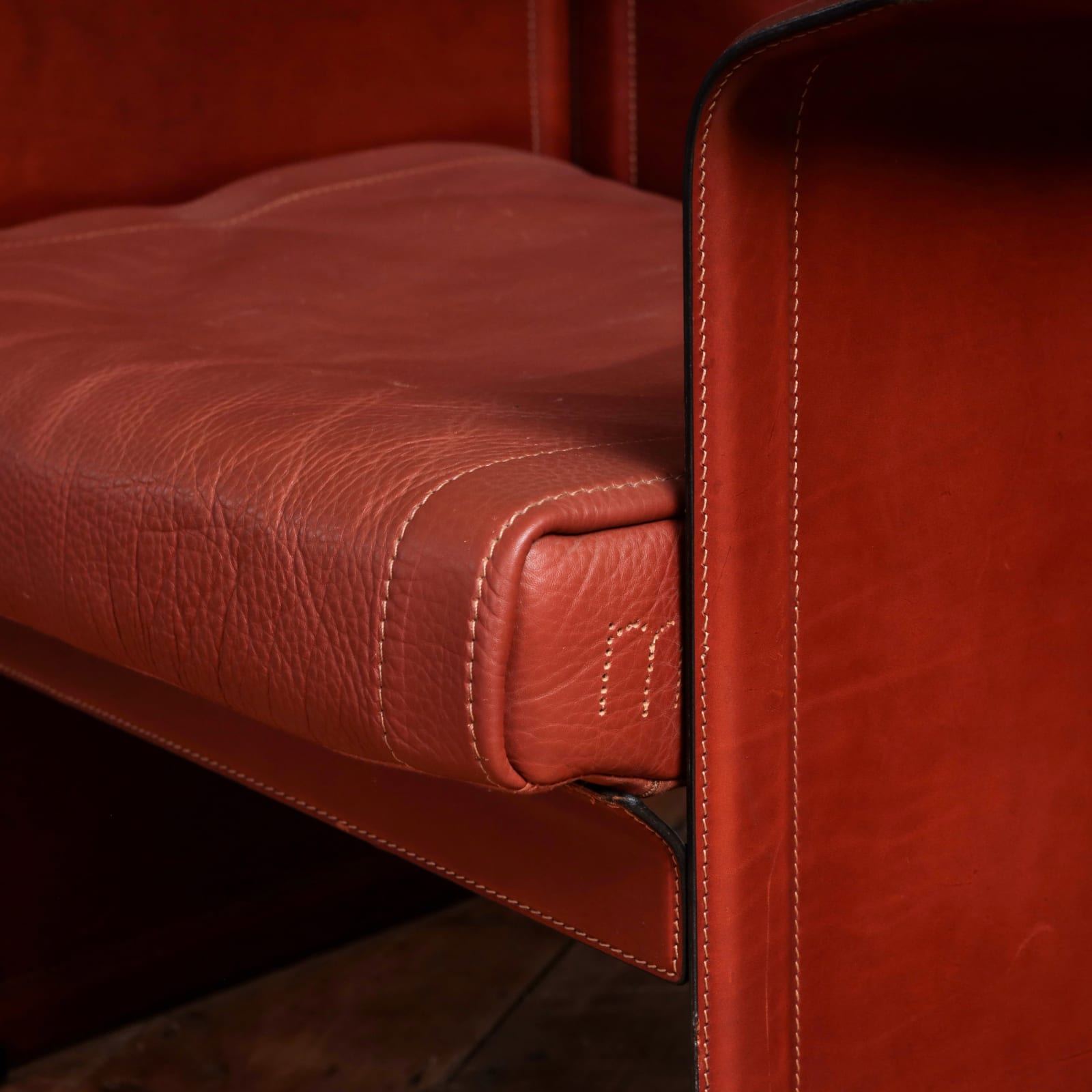 20TH CENTURY ITALIAN CHAIRS