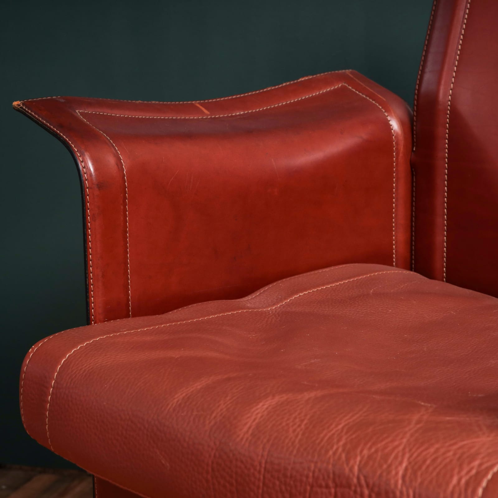 20TH CENTURY ITALIAN CHAIRS