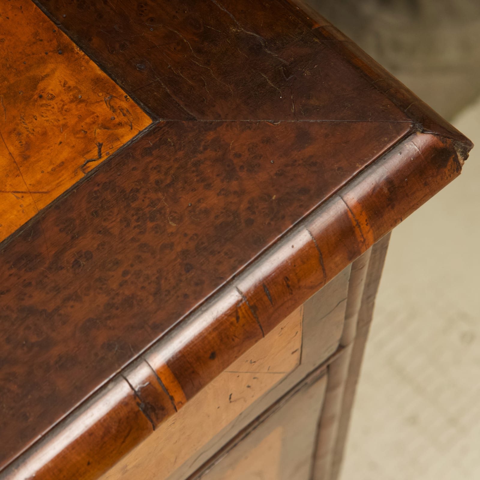 WILLIAM & MARY YEW AND MAPLE CHEST OF DRAWERS