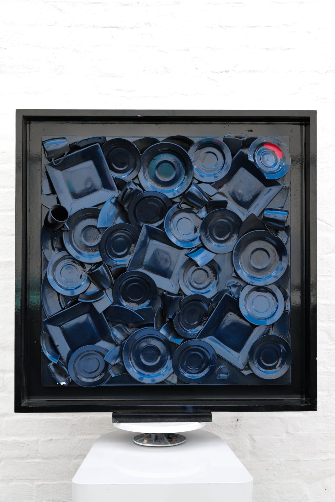 David Datuna, Domestic Fracture, 2018