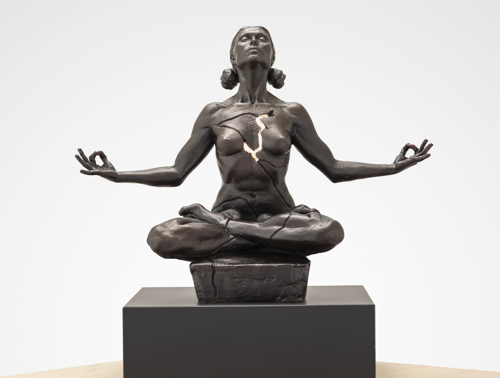 Expansion, Bronze, Electricity, Lighted, Metamorphosis, Female