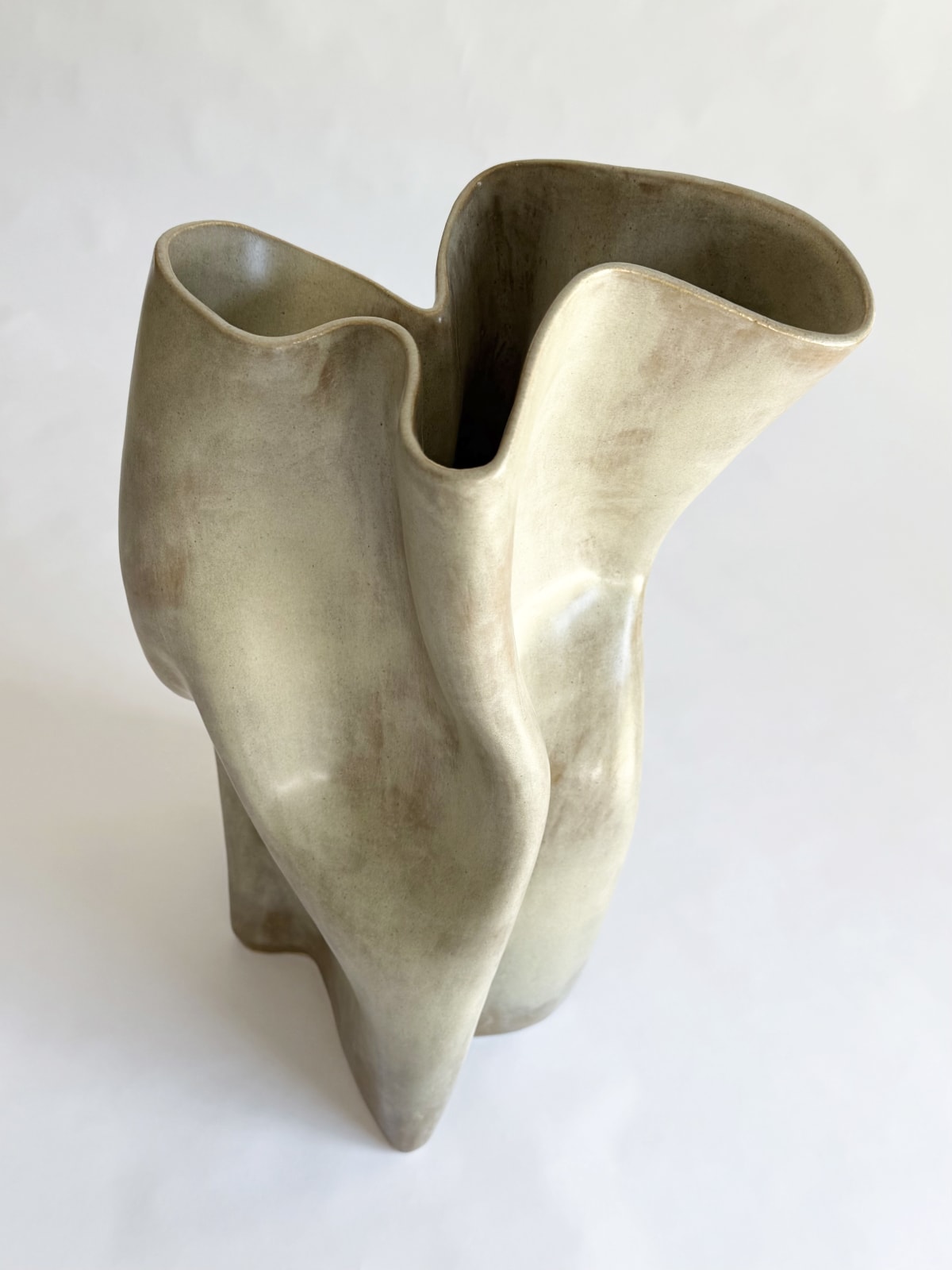 Hillary Cumberworth, Bygone Uplift, 2025