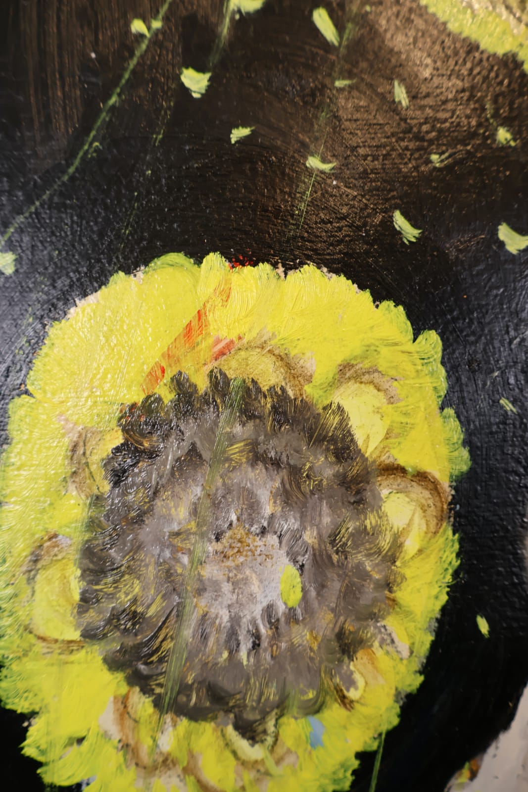 Laszlo Hamori, Lady with a sunflower hat, 2024