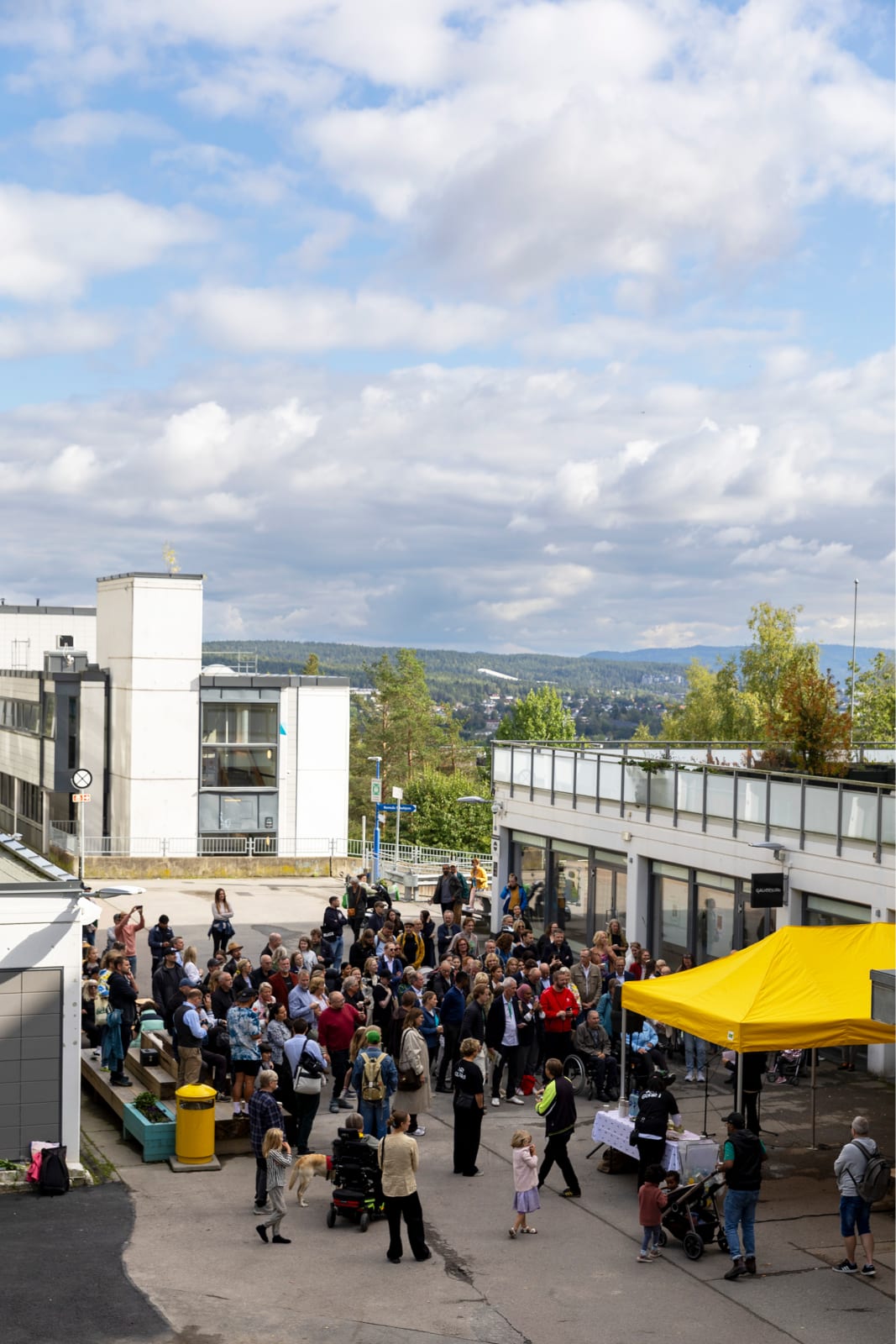 Romsås torg og GalleryLab