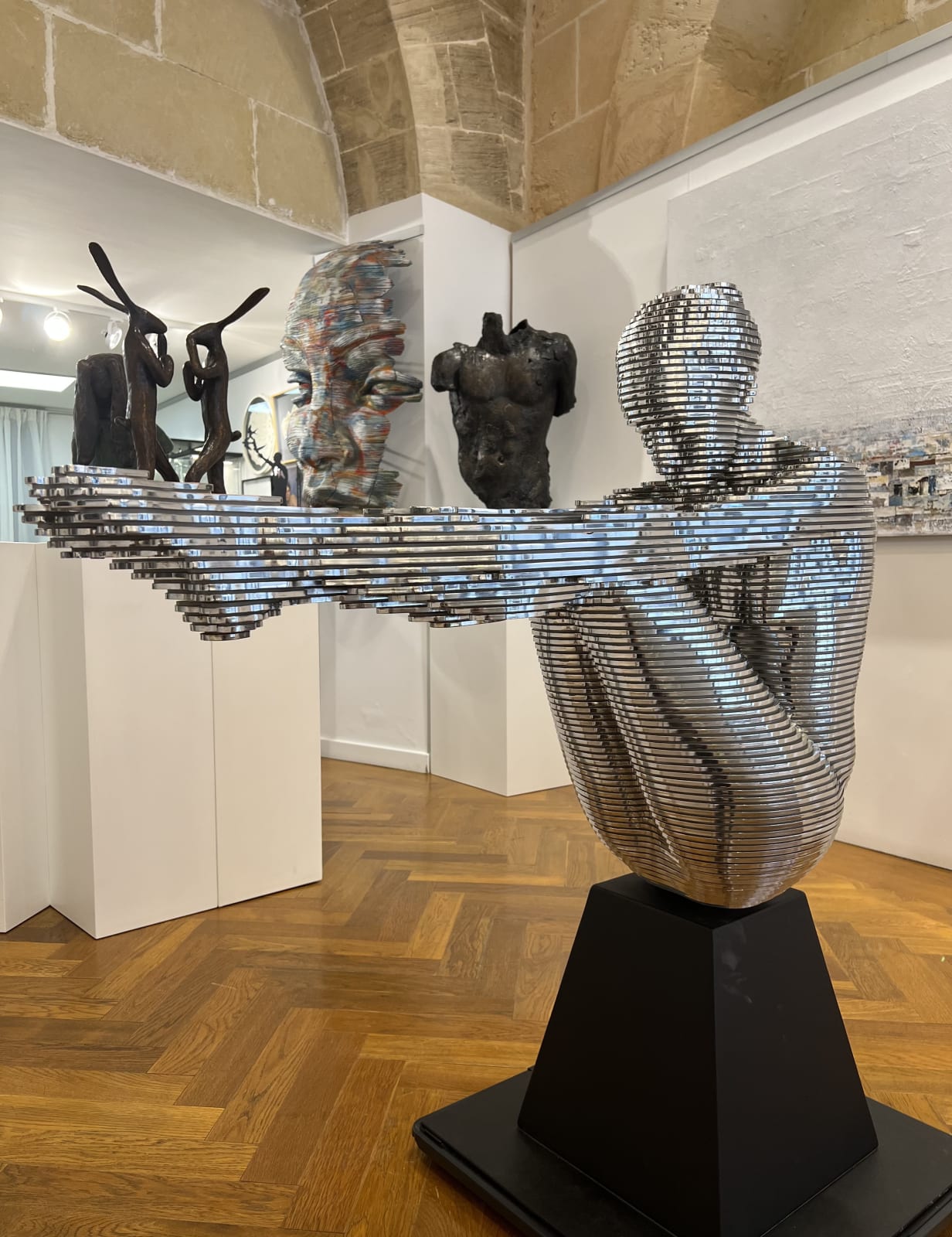 Illusion 316 stainless steel sculpture by Louis Chanu
