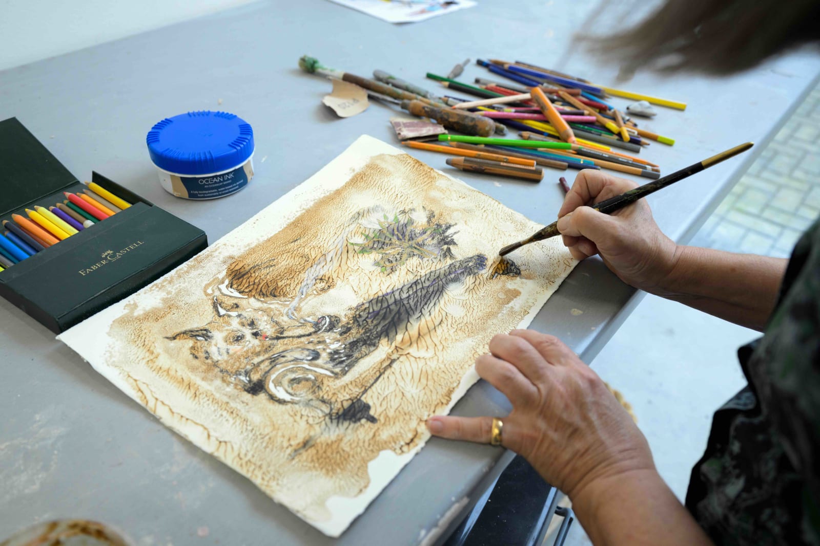 Laura Ford, Reclining Seal, sculptural installation (chaise longue and seal), 2025