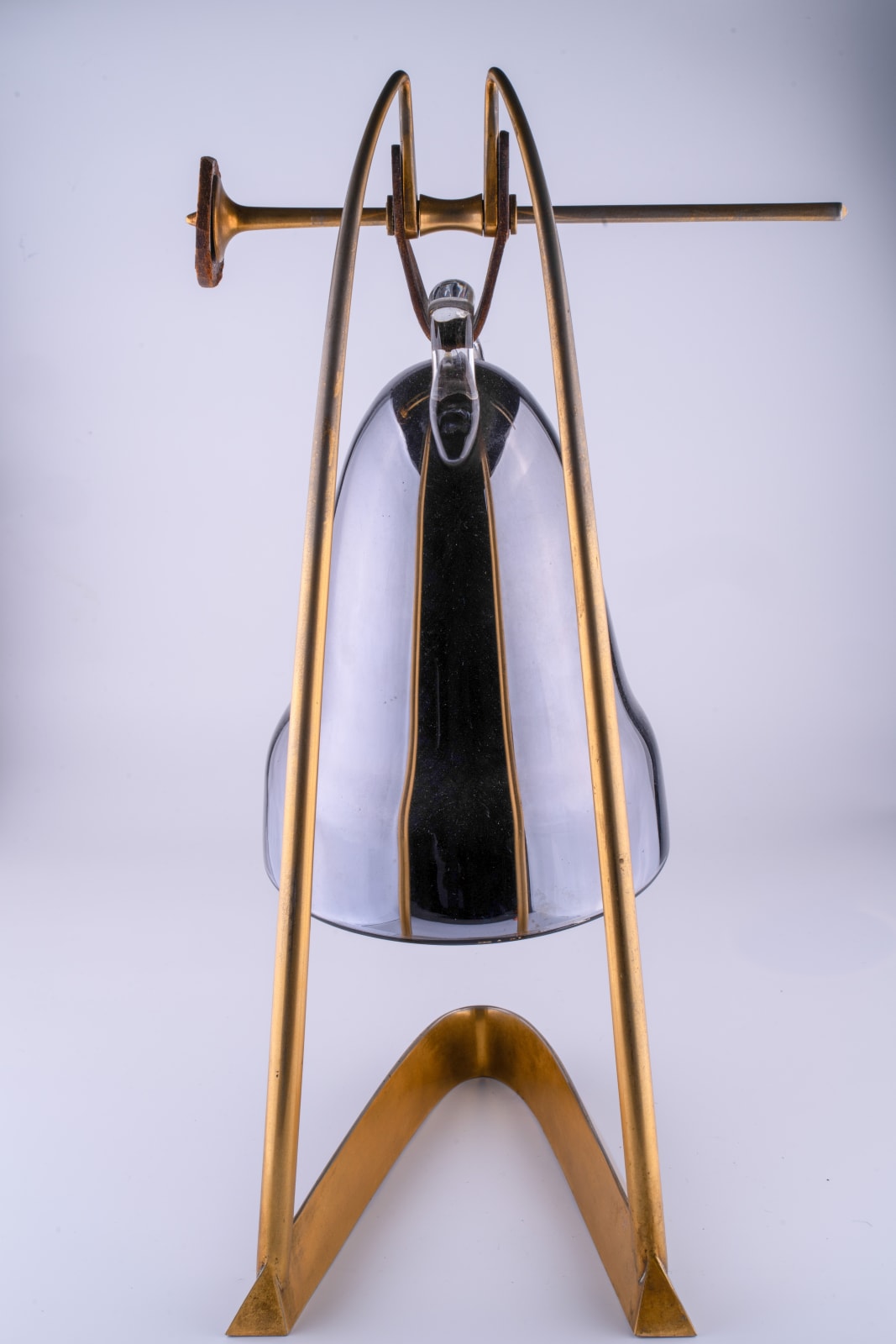 Carlo Mollino, A glass table gong with hammer, attributed to Carlo Mollino