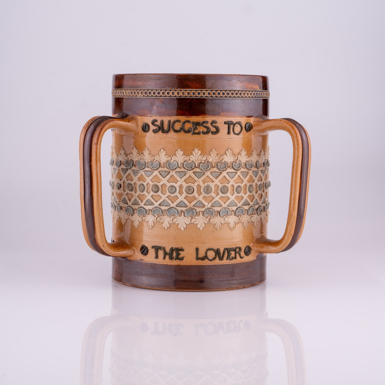 A Doulton Lambeth tyg