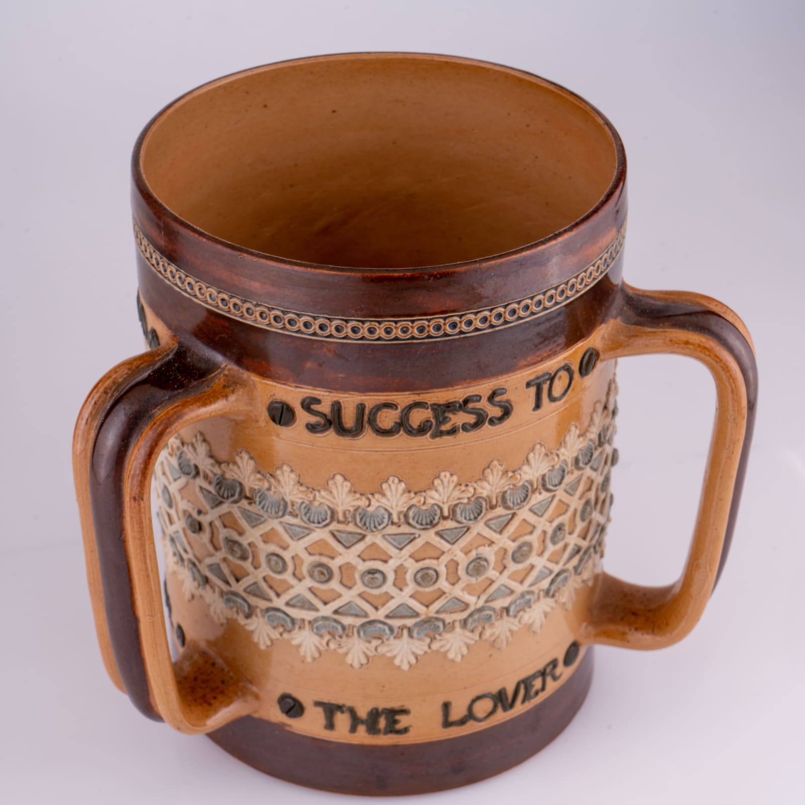 A Doulton Lambeth tyg