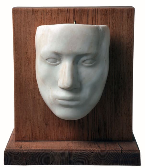 Barbara Hepworth (1903-1975) Mask 1928 Pentelicon marble 34 × 22 × 30 cm The Hepworth Wakefield Wakefield Permanent Art Collection, presented by Sir George Hill © Bowness, Hepworth Estate To see and discover more about this artist click here