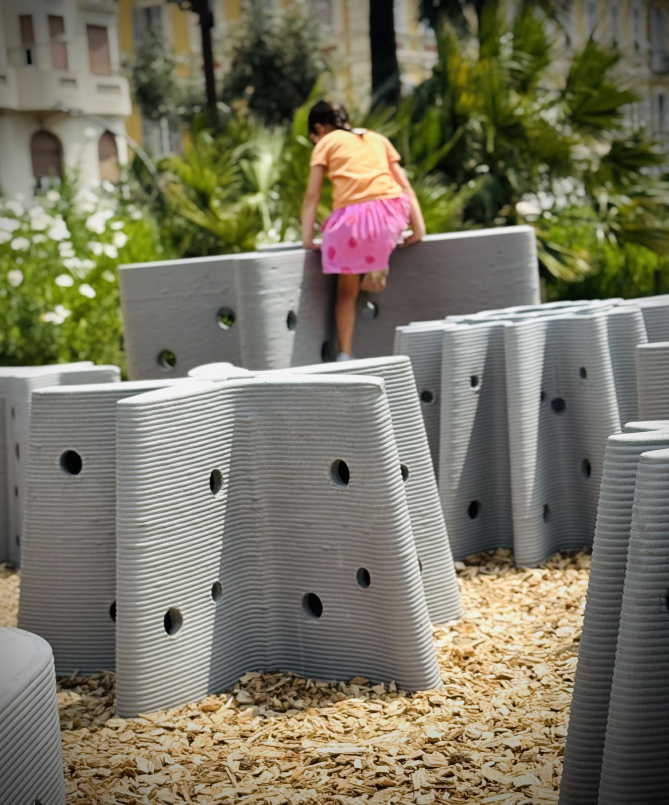 Carlos Betancourt and Alberto Latorre, The Reef Star, large scale site specific installation. Nice, France , 2025
