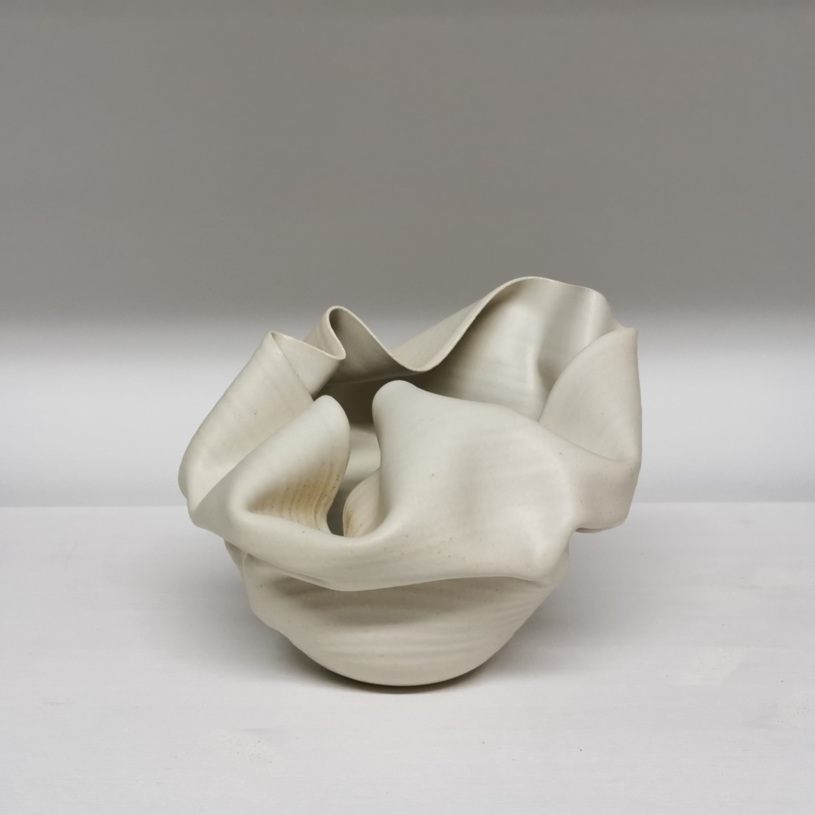 Nicholas Arroyave-Portela, Small white inward flared form, 2021