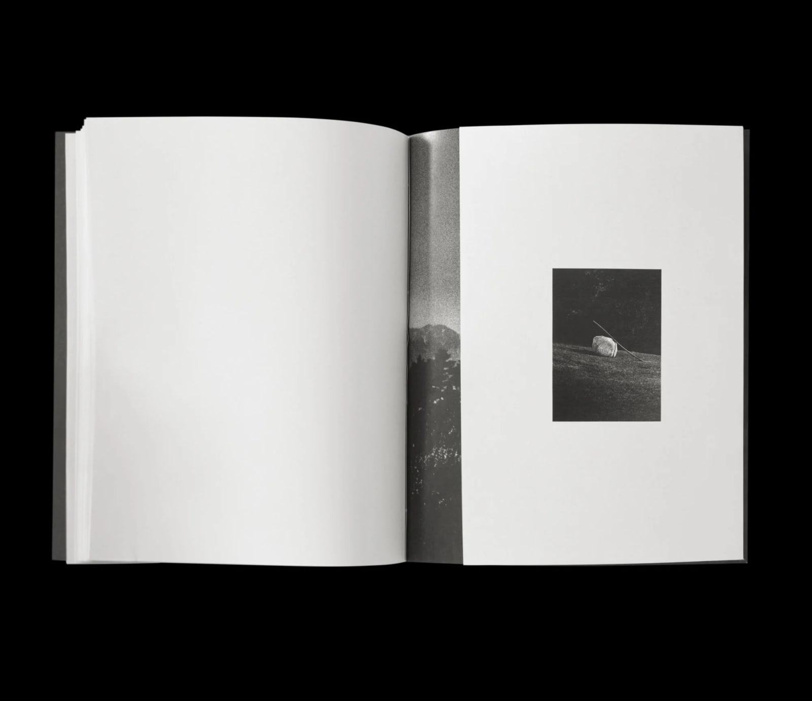 James John Midwinter, FRAGMENT RIVER, FLOWING FIELD, 2025