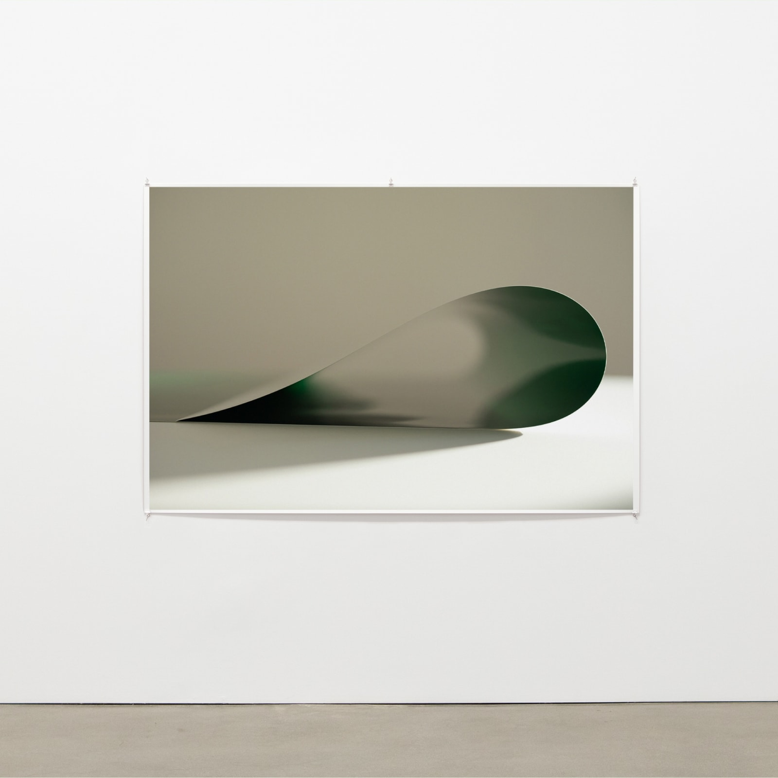 Wolfgang Tillmans, paper drop (green), 2019