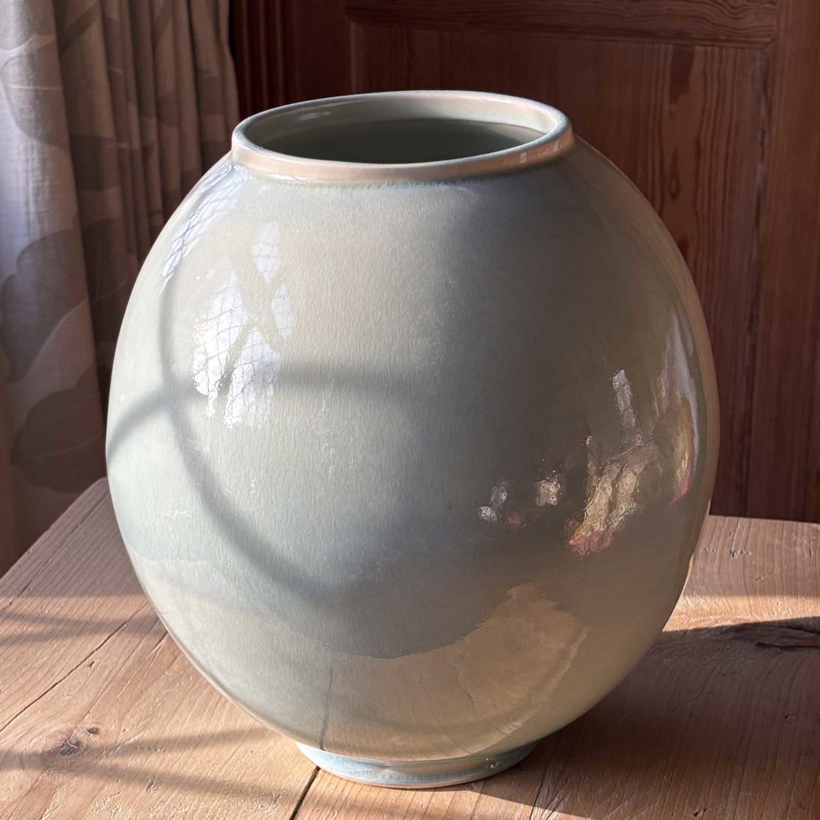 Cecilia Willis, Moon Jar, 2026