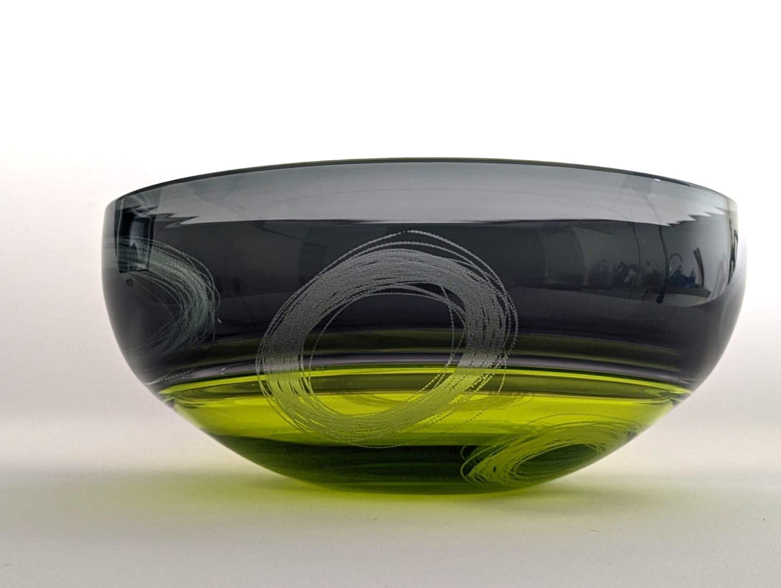 Stewart Hearn, Etched Encalmo Bowl (Lime with grey top), 2024