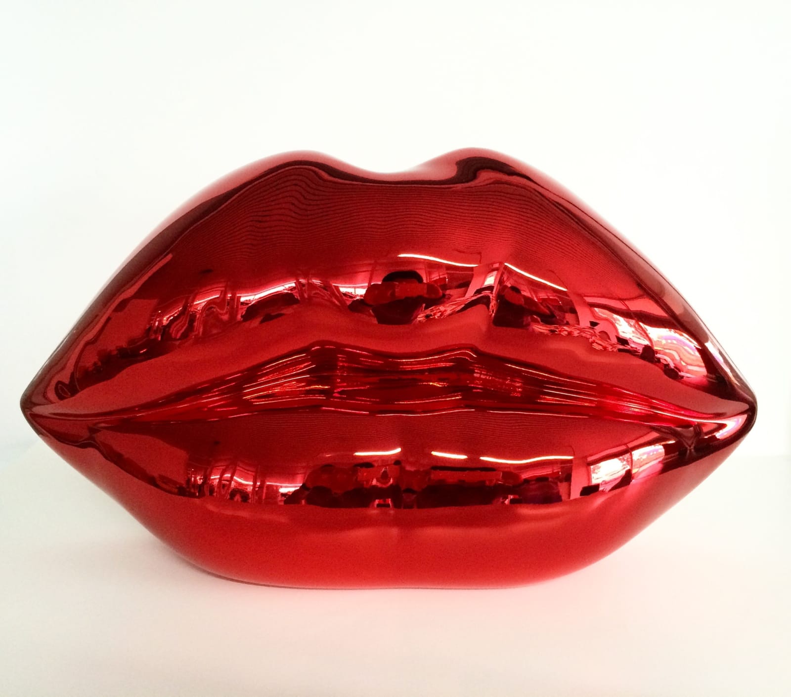 Niclas Castello, Kiss (Red), 2014