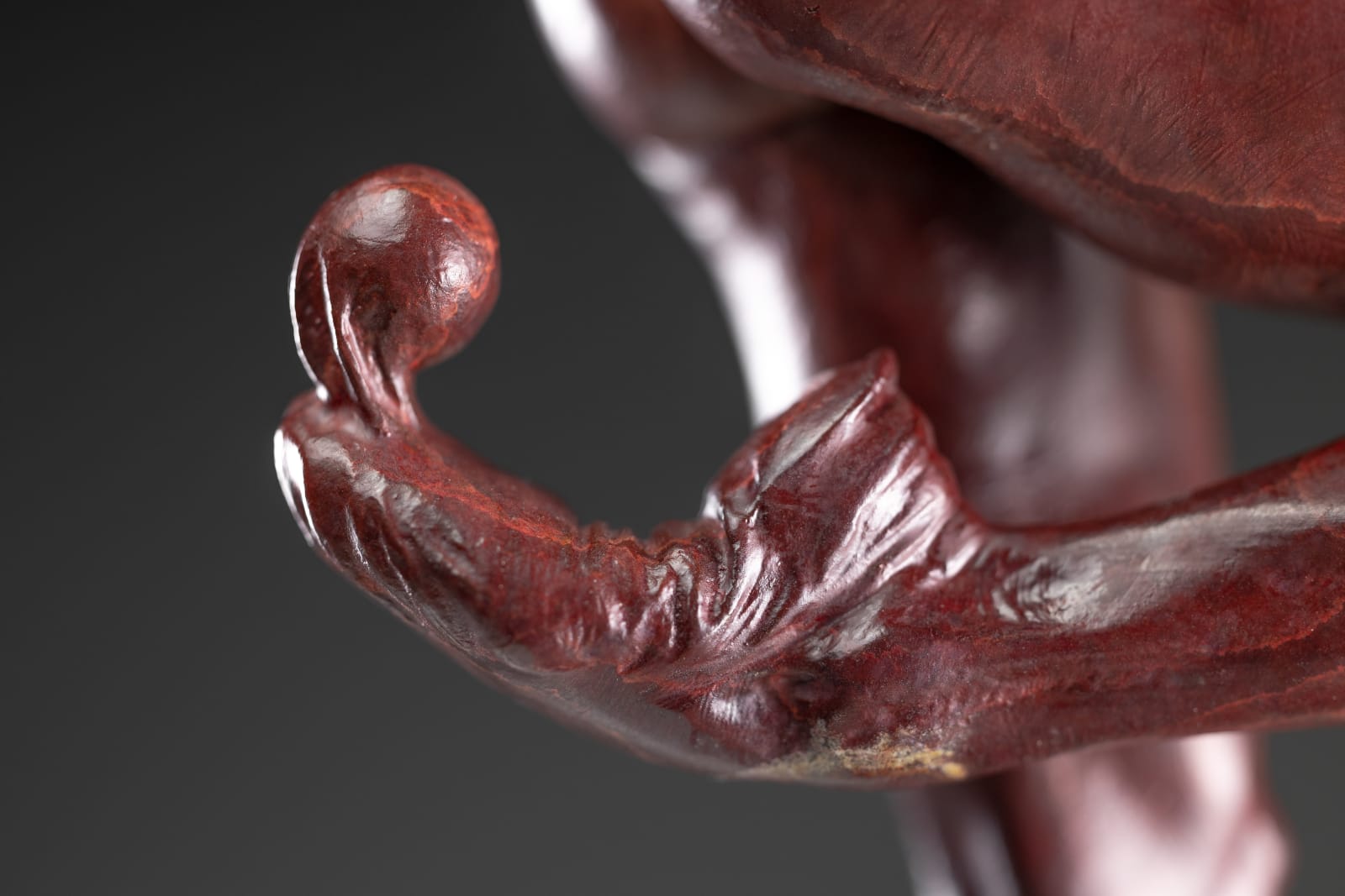 Richard MacDonald, Blind Faith, Atelier, Red, 2015